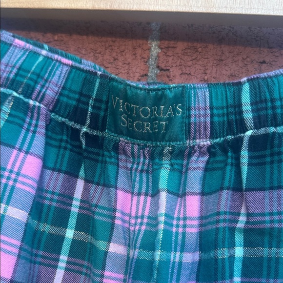 Victoria’s Secret Plaid Flannel Pajama Pants - Women’s Medium - Picture 2 of 7